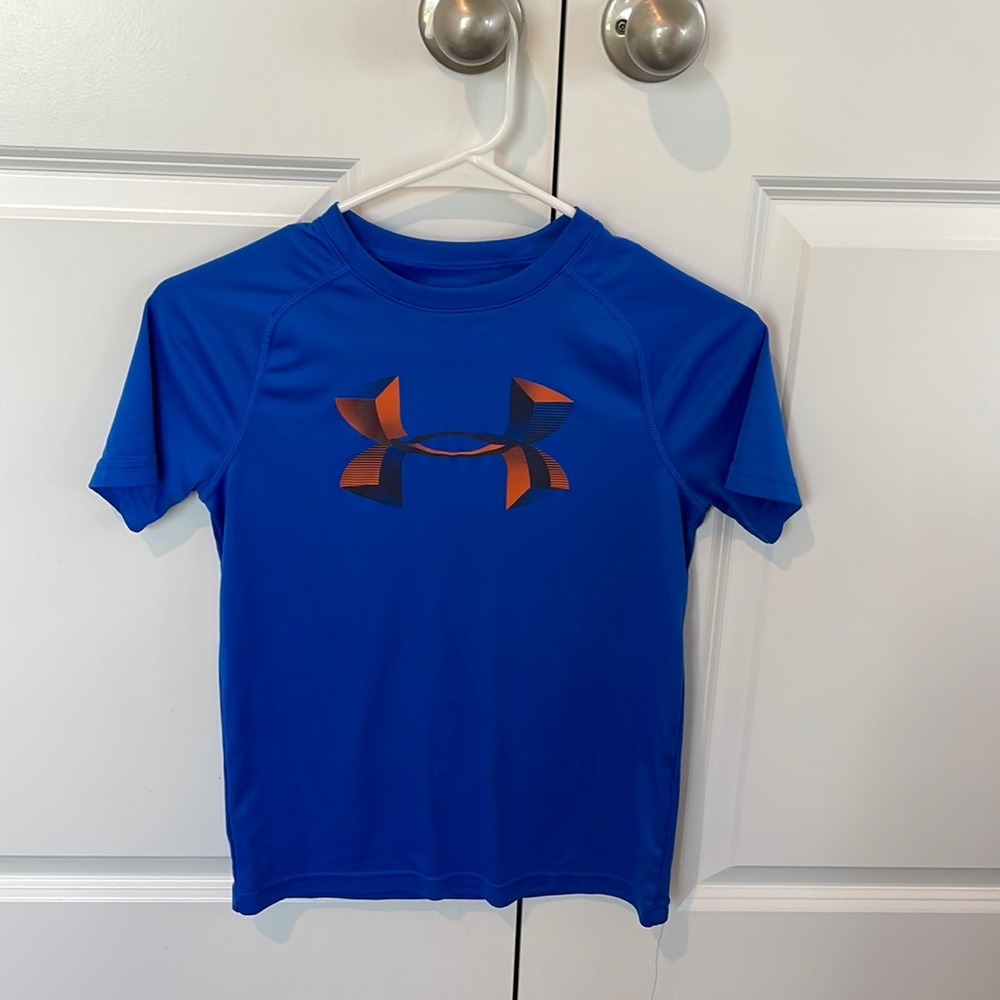 2 Boys Medium Under Armor Loose Neon Yellow/Green and Blue Athletic T-shirts